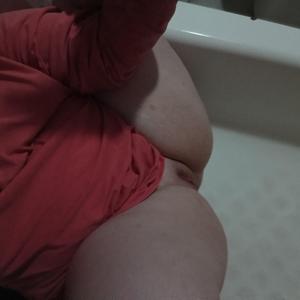 Preview thumbnail for waiting for you🩷21 verified female available for selling customs, calls, dick rates, sexting, bundles, GFE, fetish friendly, b/g &amp; more🩷dm me or see comments for tele