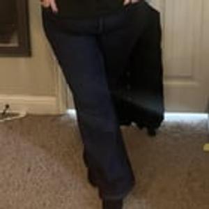 Preview thumbnail for Love showing off her curves.