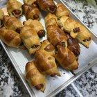 Preview thumbnail for Jalapeño popper pigs in a blanket 🤤