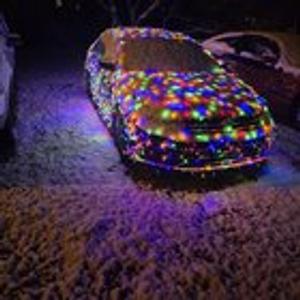 Preview thumbnail for Still rocking the Christmas lights, even in snow