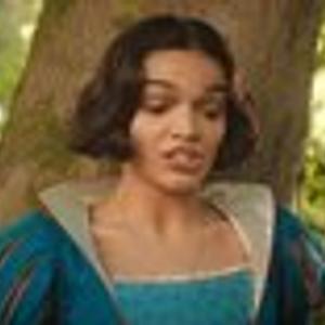 Preview thumbnail for Box Office: ‘Snow White’ Makes $3.5 Million in Previews