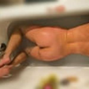 Preview thumbnail for Aged experience &amp; refined curves MILF (40)