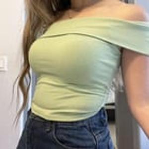 Preview thumbnail for 21 [F4M] looking for sexting and video chat? I am so horny. Enjoy now Video call and masterbation and cum. Tlg- Emilysowet