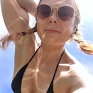 Preview thumbnail for Summer shimmer, bicep glimmer