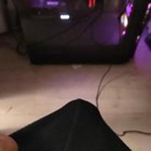 Preview thumbnail for Still nobody under my desk to take of that (19)